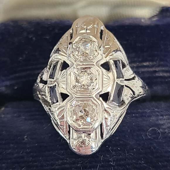Antique 18K White Gold Art Deco Shield Ring with Diamonds and Sapphires - Picture 6 of 15